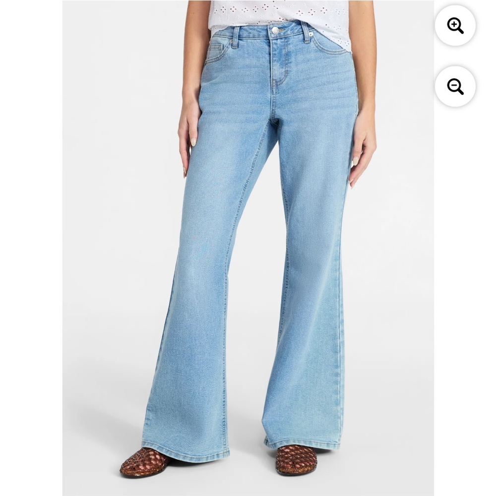 No boundaries Light Blue Mid Rise Relaxed Flare Jeans